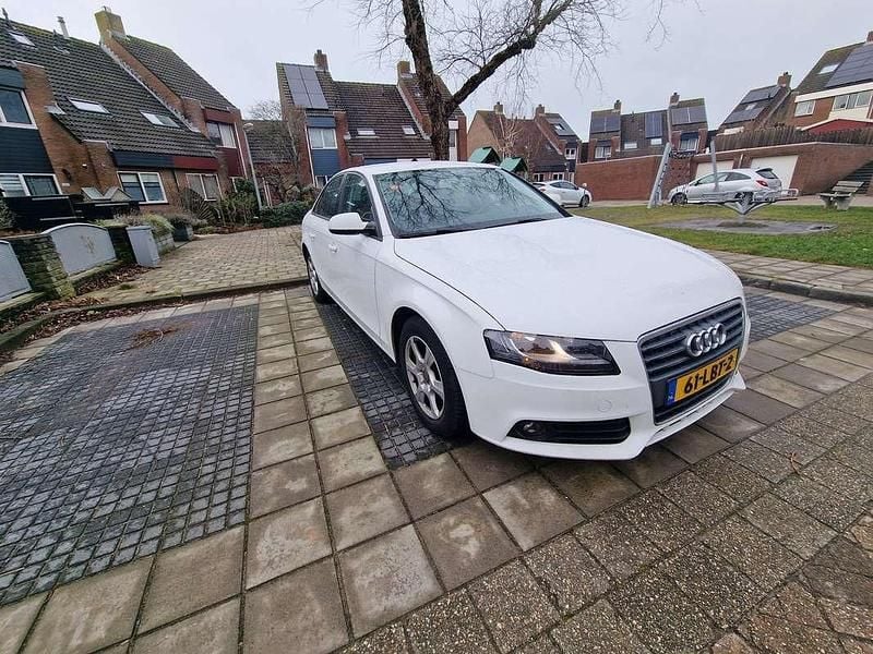Wit Occasion 2010 Audi A4 Hatchback | € 4.000 - Afbeelding 1/4