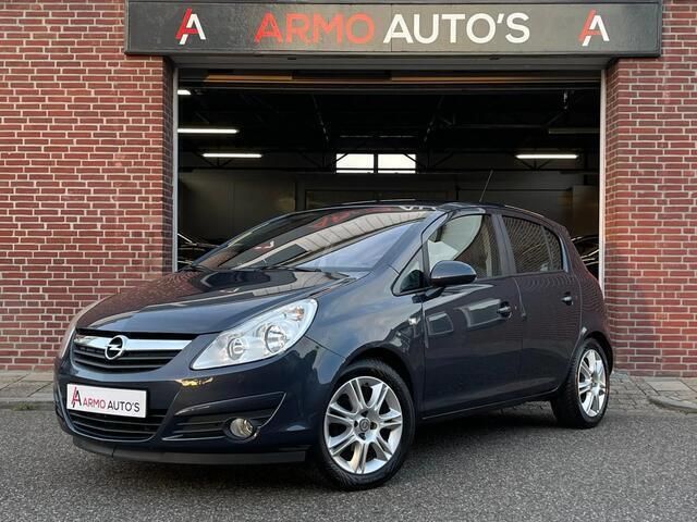 Grijs Gebruikt 2009 Opel Corsa Cosmo Hatchback | € 4.450 (Eerlijke prijs) - Afbeelding 1/4