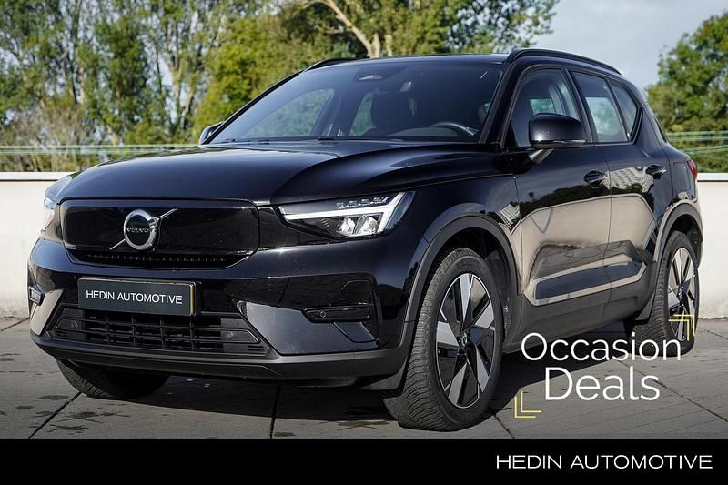 Zwart Occasion 2024 Volvo XC40 Plus SUV | € 49.995 - Afbeelding 1/4