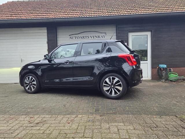 Occasion Suzuki Swift 90 PK (66 kW) 2017 Zwart Hatchback
