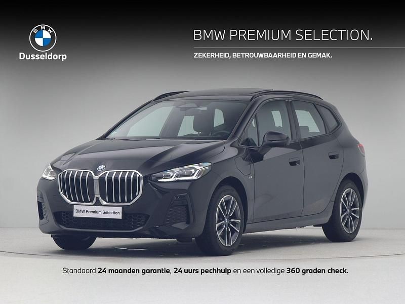 Zwart Gebruikt 2024 BMW 230e Active Tourer M Sport MPV | € 49.950 - Afbeelding 1/4