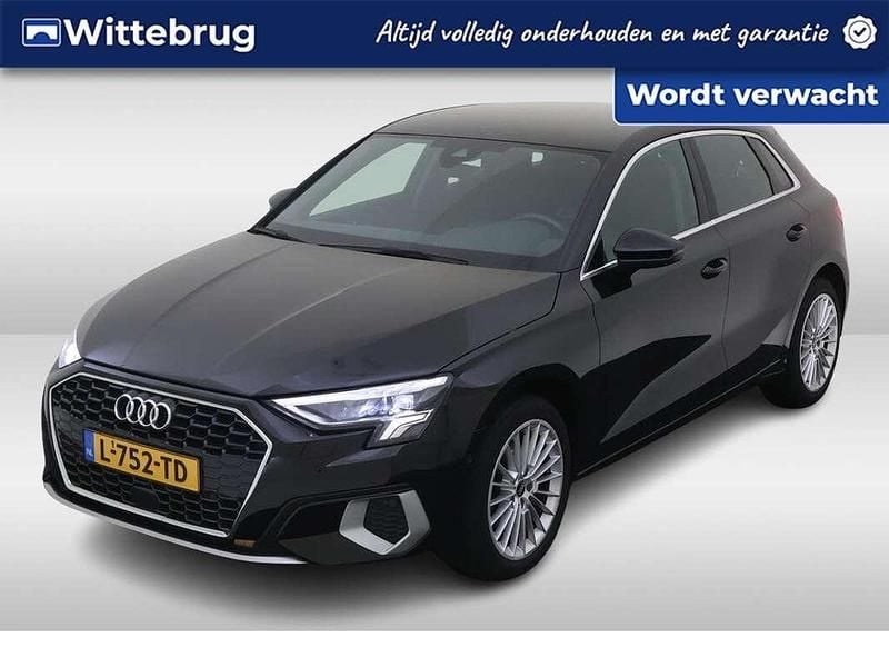 Zwart Gebruikt 2021 Audi A3 Sportback e-tron Advanced Sedan | € 25.450 (Eerlijke prijs) - Afbeelding 1/2