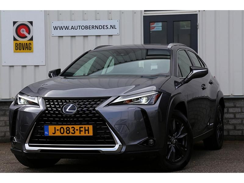 Grijs Gebruikt 2020 Lexus UX Business Edition SUV | € 26.900 - Afbeelding 1/4