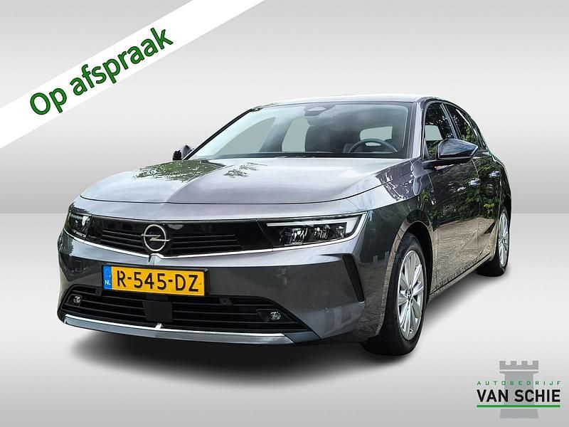 Grijs Gebruikt 2022 Opel Astra Edition Hatchback | € 18.900 (Eerlijke prijs) - Afbeelding 1/4
