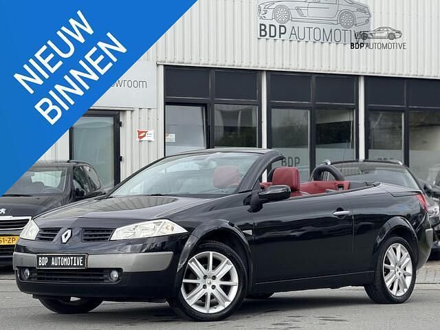Zwart Gebruikt 2005 Renault Mégane Cabriolet Luxe Cabriolet | € 2.450 (Eerlijke prijs) - Afbeelding 1/4