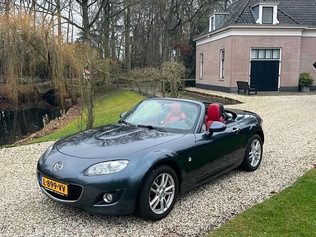 Grijs Occasion 2009 Mazda MX5 Cabriolet | € 9.950 (Eerlijke prijs) - Afbeelding 1/4