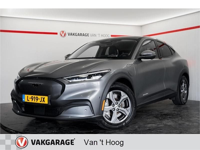 Grijs Gebruikt 2021 Ford Mustang Mach-E SUV | € 24.544 (Goede deal) - Afbeelding 1/4