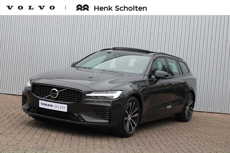 Grijs Gebruikt 2024 Volvo V60 Plus Stationwagen | € 48.950 (Duur) - Afbeelding 1/4