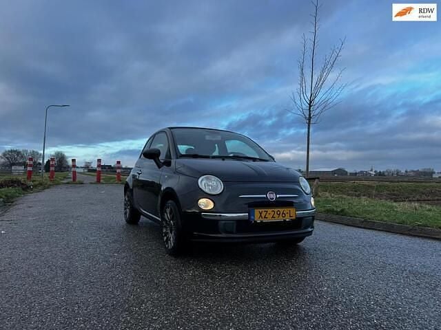 Zwart (metallic) Occasion 2010 Fiat 500C Rock Cabriolet | € 5.950 (Duur) - Afbeelding 1/4
