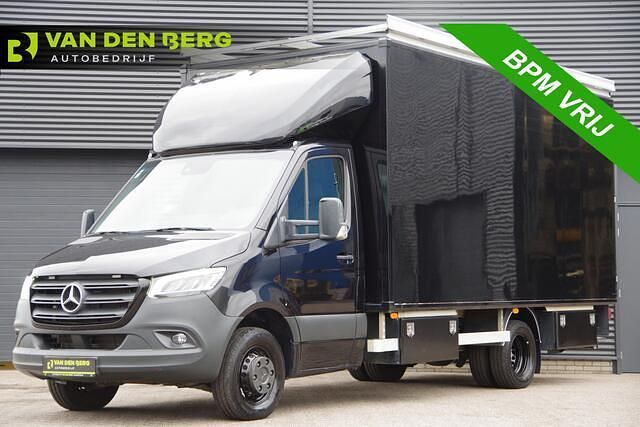Zwart (metallic) Occasion 2021 Mercedes Sprinter Van | € 69.900 - Afbeelding 1/4