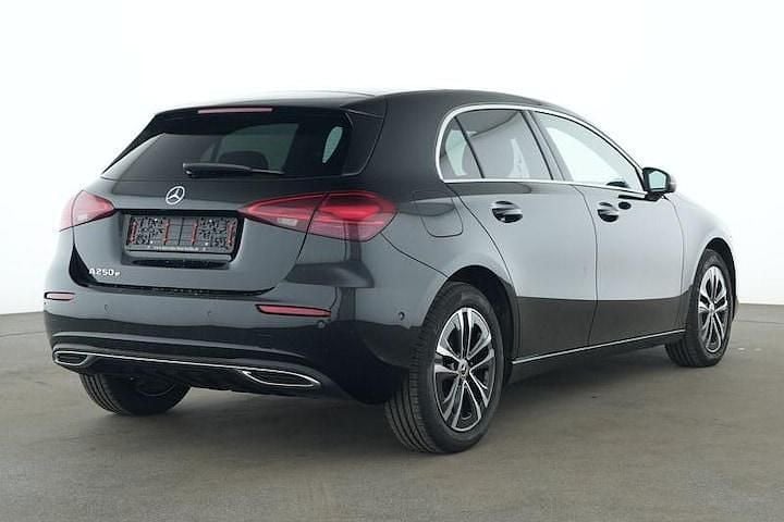 Occasion Mercedes A250 Advanced 163 PK (119 kW) 2025 Zwart Hatchback