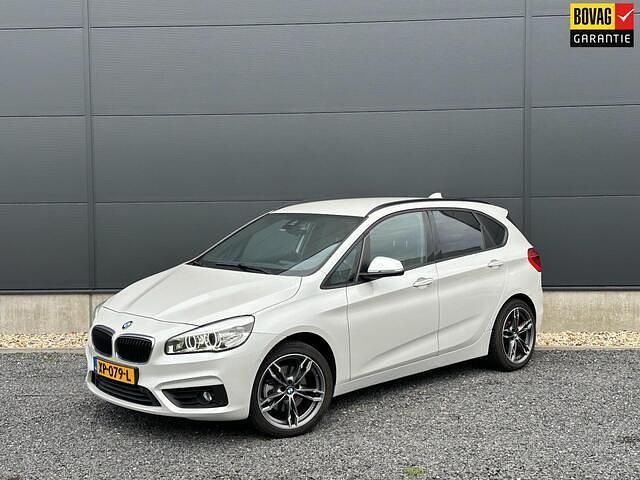 Wit Occasion 2018 BMW 220 Executive Stationwagen | € 19.450 (Super prijs) - Afbeelding 1/4