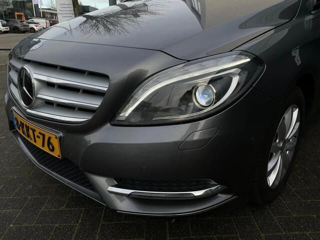 Occasion Mercedes B200 Prestige 156 PK (114 kW) 2013 Grijs MPV