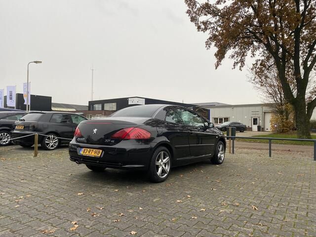Occasion Peugeot 307 CC 109 PK (80 kW) 2005 Zwart Cabriolet