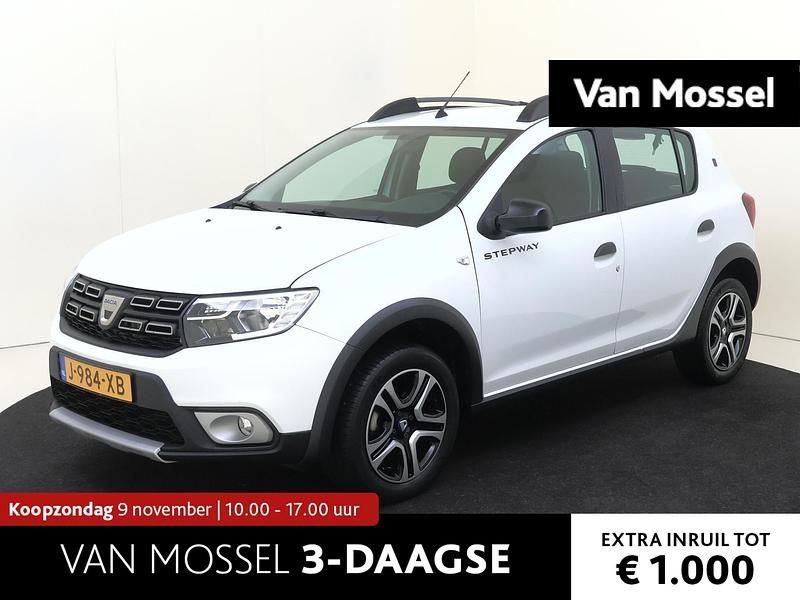 Wit Gebruikt 2020 Dacia Sandero Hatchback | € 14.940 (Eerlijke prijs) - Afbeelding 1/4