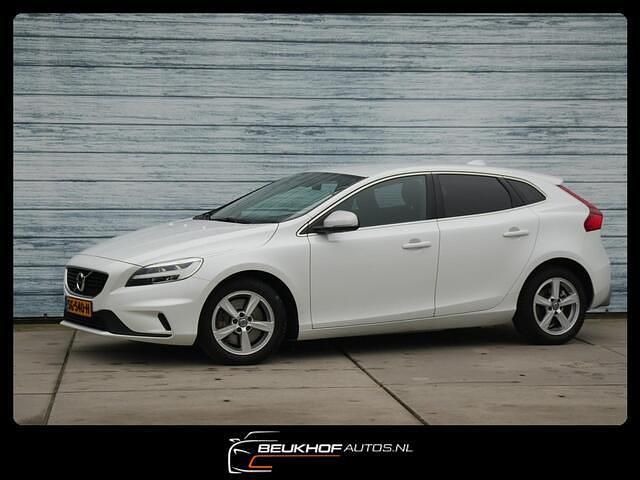 Occasion Volvo V40 Business Edition 150 PK (110 kW) 2018 Wit (metallic) Hatchback