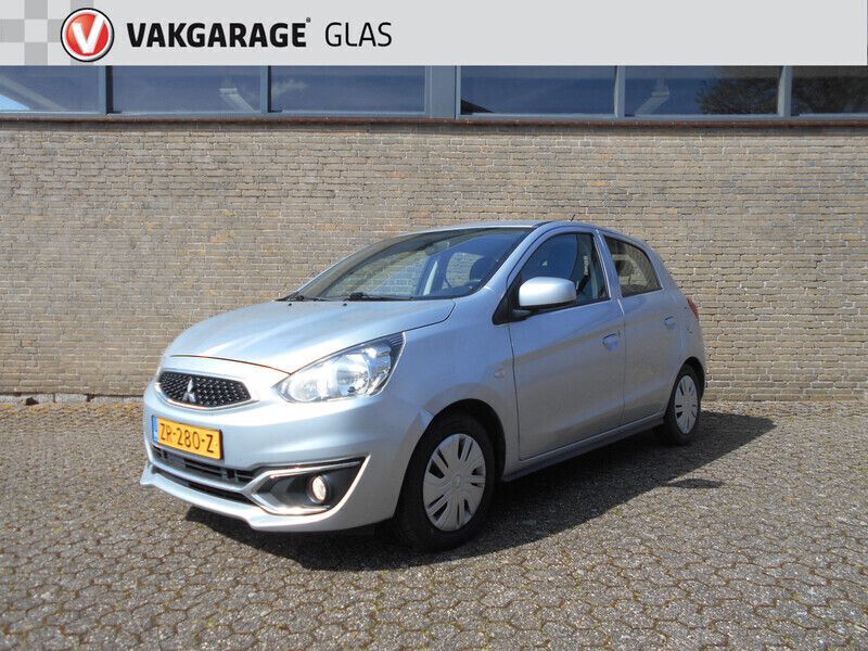 Grijs Gebruikt 2019 Mitsubishi Space Star Hatchback | € 9.640 (Eerlijke prijs) - Afbeelding 1/4