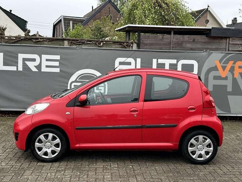 Occasion Peugeot 107 68 PK (50 kW) 2011 Rood Hatchback