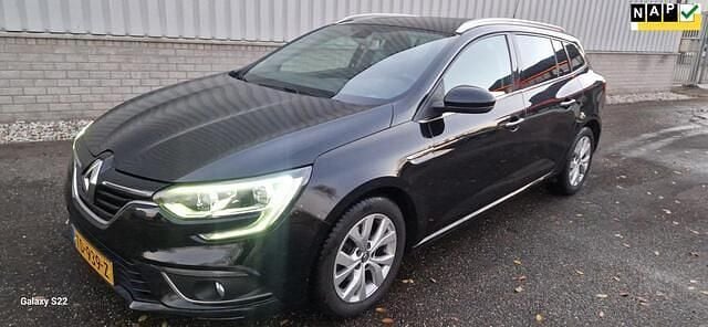 Zwart Gebruikt 2018 Renault Mégane GrandTour LIMITED Stationwagen | € 7.850 (Goede deal) - Afbeelding 1/4