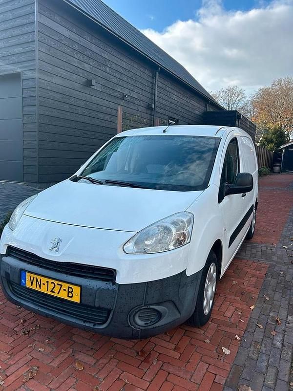 Gebruikt 2015 Peugeot Partner Van | € 3.450 (Super prijs) - Afbeelding 1/4