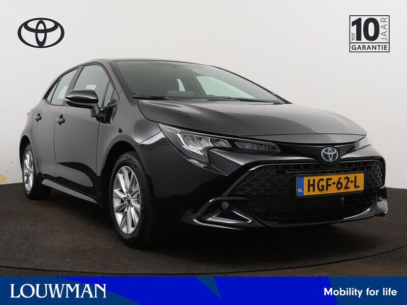 Zwart Gebruikt 2025 Toyota Corolla Hybrid Business Edition Hatchback | € 31.445 (Goede deal) - Afbeelding 1/3