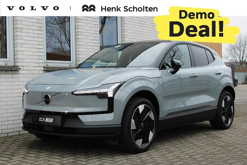 Nieuw Volvo EX30 Plus 11 kW (15 PK) 2026 Grijs SUV