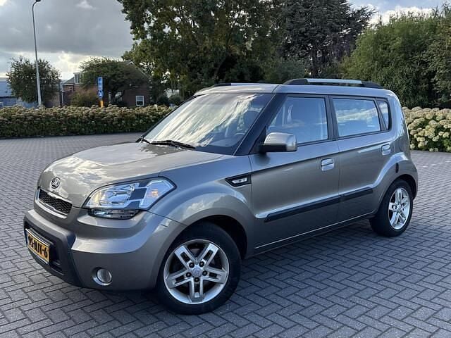 Grijs Gebruikt 2010 Kia Soul SUV | € 5.295 (Goede deal) - Afbeelding 1/4
