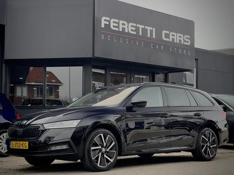 Zwart Occasion 2021 Skoda Octavia Business Line Stationwagen | € 15.900 (Super prijs) - Afbeelding 1/4