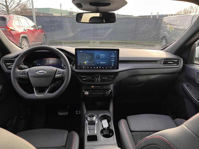 Occasion Ford Kuga ST-Line X 242 PK (177 kW) 2025 Wit SUV