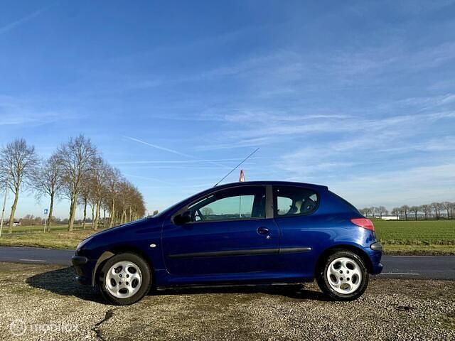 Occasion Peugeot 206 75 PK (55 kW) 2002 Blauw Hatchback