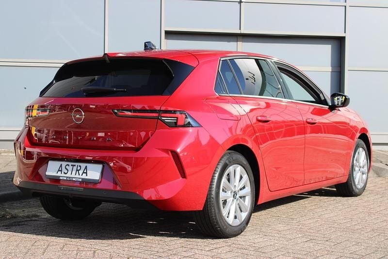 Occasion Opel Astra Edition 110 PK (80 kW) 2024 Rood Stationwagen