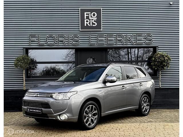Occasion Mitsubishi Outlander 121 PK (88 kW) 2013 Grijs SUV