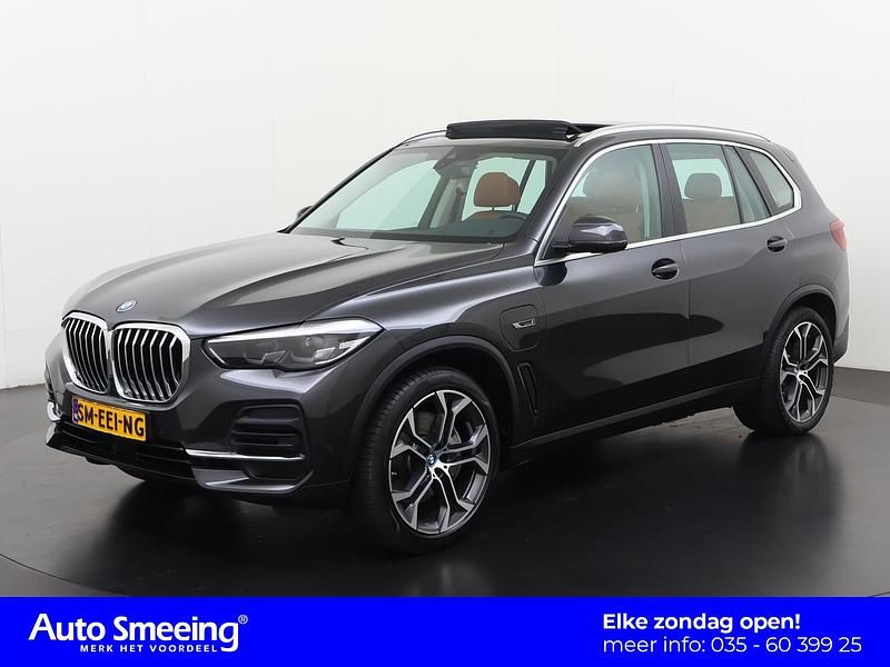 Grijs Gebruikt 2021 BMW X5 Executive SUV | € 56.945 (Super prijs) - Afbeelding 1/4