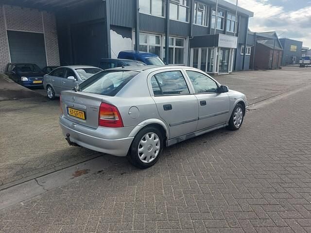 Occasion Opel Astra 101 PK (74 kW) 2000 Grijs Hatchback