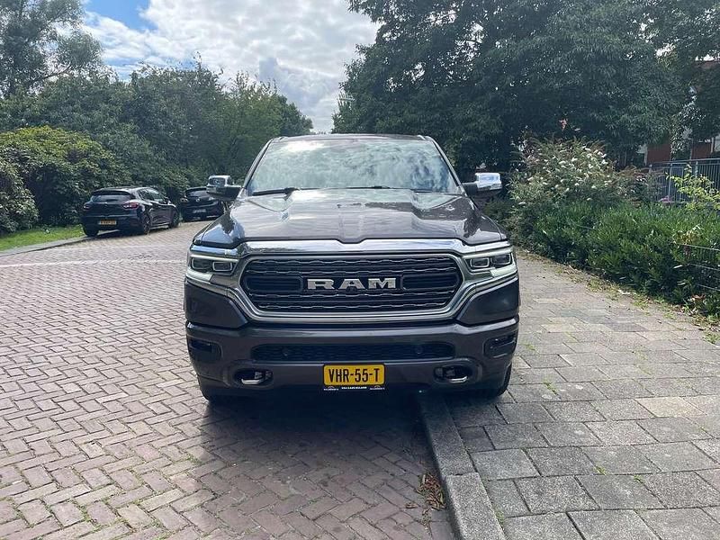 Grijs Gebruikt 2020 Dodge Ram Pickup | € 55.000 (Duur) - Afbeelding 1/4
