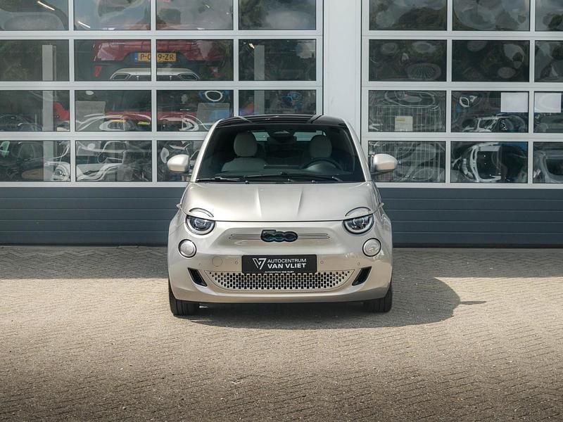 Nieuw Fiat 500e S 86 kW (118 PK) 2025 Greige lucido Hatchback