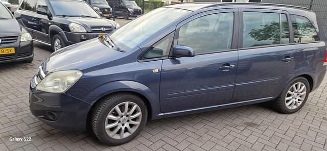 Grijs Gebruikt 2008 Opel Zafira MPV | € 1.000 (Super prijs) - Afbeelding 1/4