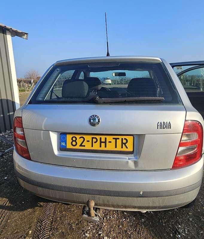 Occasion Skoda Fabia 75 PK (55 kW) 2004 Grijs Hatchback