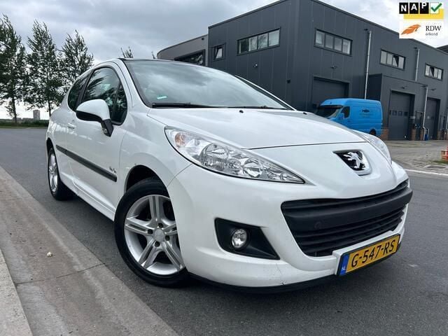 Wit Gebruikt 2010 Peugeot 207 Hatchback | € 2.445 (Goede deal) - Afbeelding 1/4