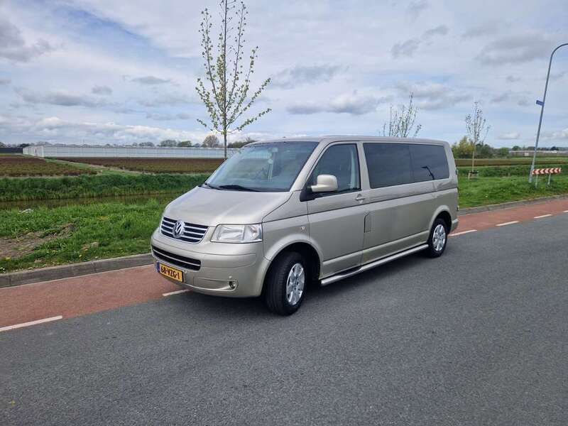 Brons Gebruikt 2009 VW T5 Trendline Van | € 6.950 (Goede deal) - Afbeelding 1/4