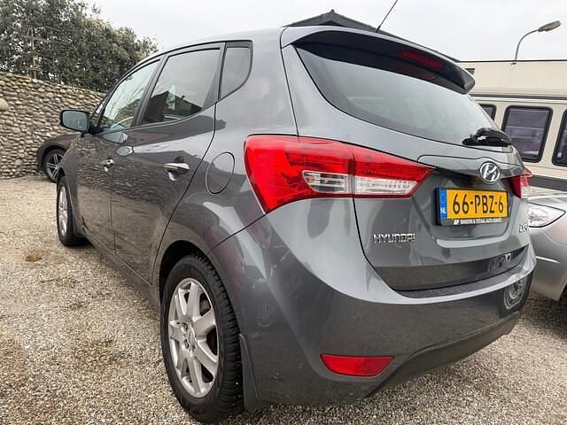Occasion Hyundai ix20 125 PK (91 kW) 2011 Grijs Hatchback