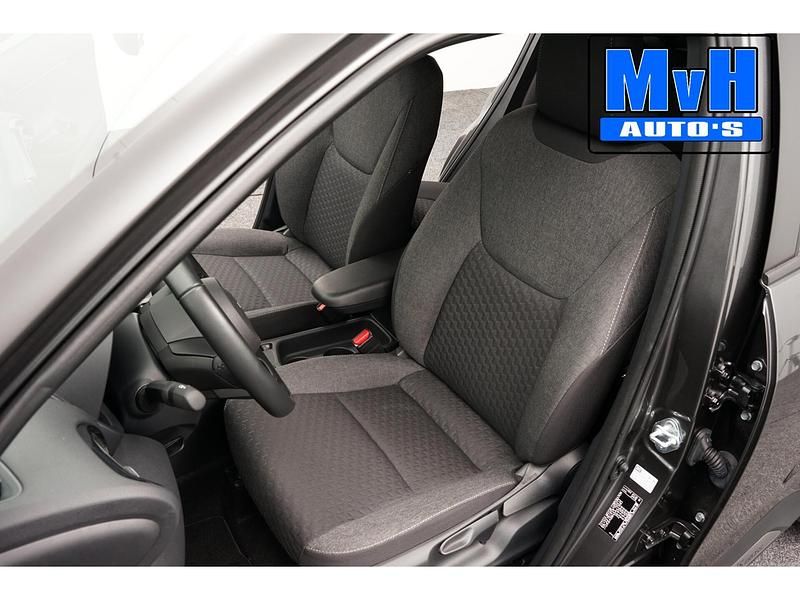 Occasion Toyota Yaris Cross Business Edition 116 PK (85 kW) 2024 Grijs SUV