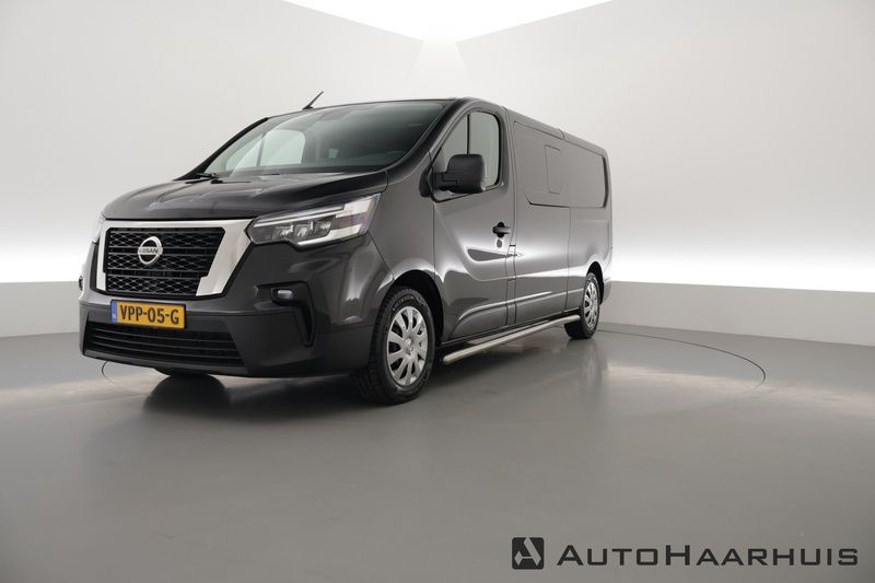 Zwart Gebruikt 2022 Nissan Primastar N-Connecta MPV | € 25.950 (Duur) - Afbeelding 1/3