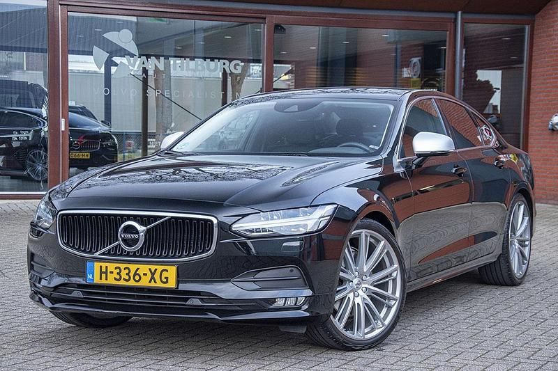 Occasion Volvo S90 Momentum 251 PK (184 kW) 2020 Zwart Sedan