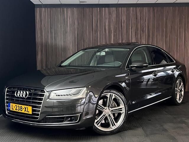 Grijs Gebruikt 2015 Audi A8 Proline Sedan | € 23.950 - Afbeelding 1/4