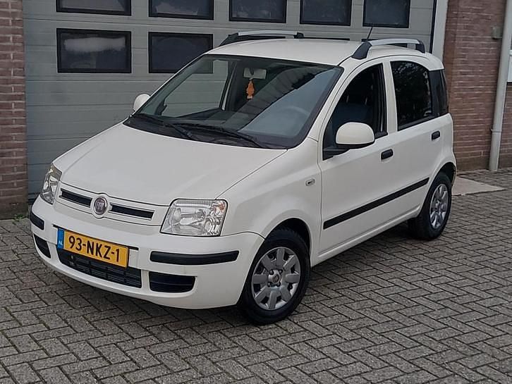 Wit Gebruikt 2010 Fiat Panda Hatchback | € 2.750 (Eerlijke prijs) - Afbeelding 1/4