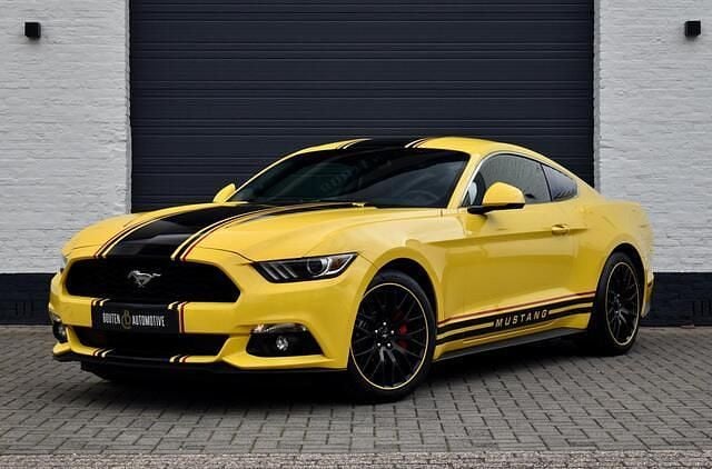 Geel Gebruikt 2016 Ford Mustang Fastback Coupé | € 26.750 (Eerlijke prijs) - Afbeelding 1/4