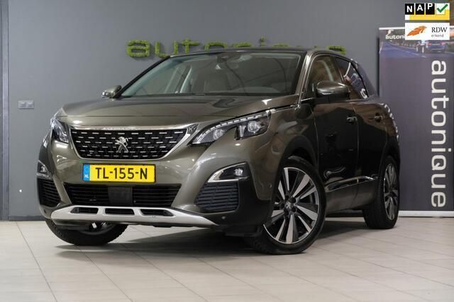 Grijs Gebruikt 2018 Peugeot 3008 Allure SUV | € 18.744 (Eerlijke prijs) - Afbeelding 1/4
