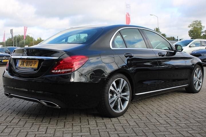 Occasion Mercedes C350e Avantgarde 286 PK (210 kW) 2016 Zwart Sedan