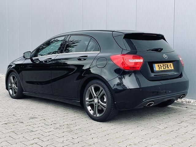Occasion Mercedes A180 Ambition 122 PK (89 kW) 2012 Zwart Hatchback